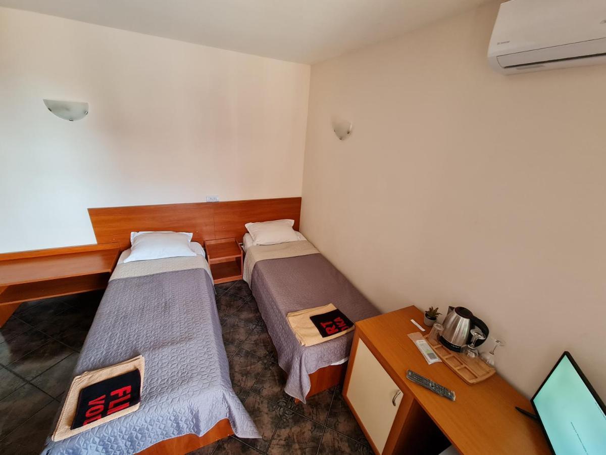 Алми Almi Hotel Sveti Vlas Exterior photo