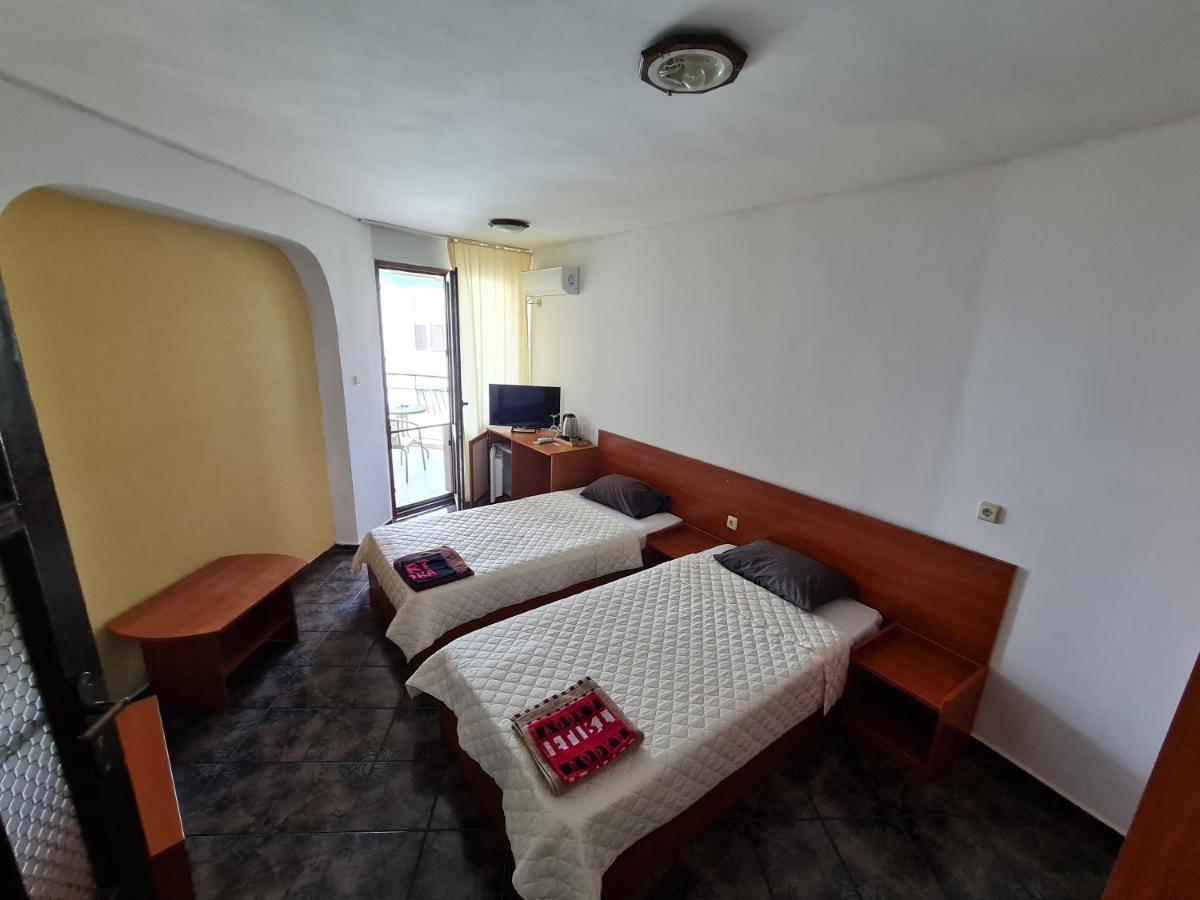 Алми Almi Hotel Sveti Vlas Exterior photo