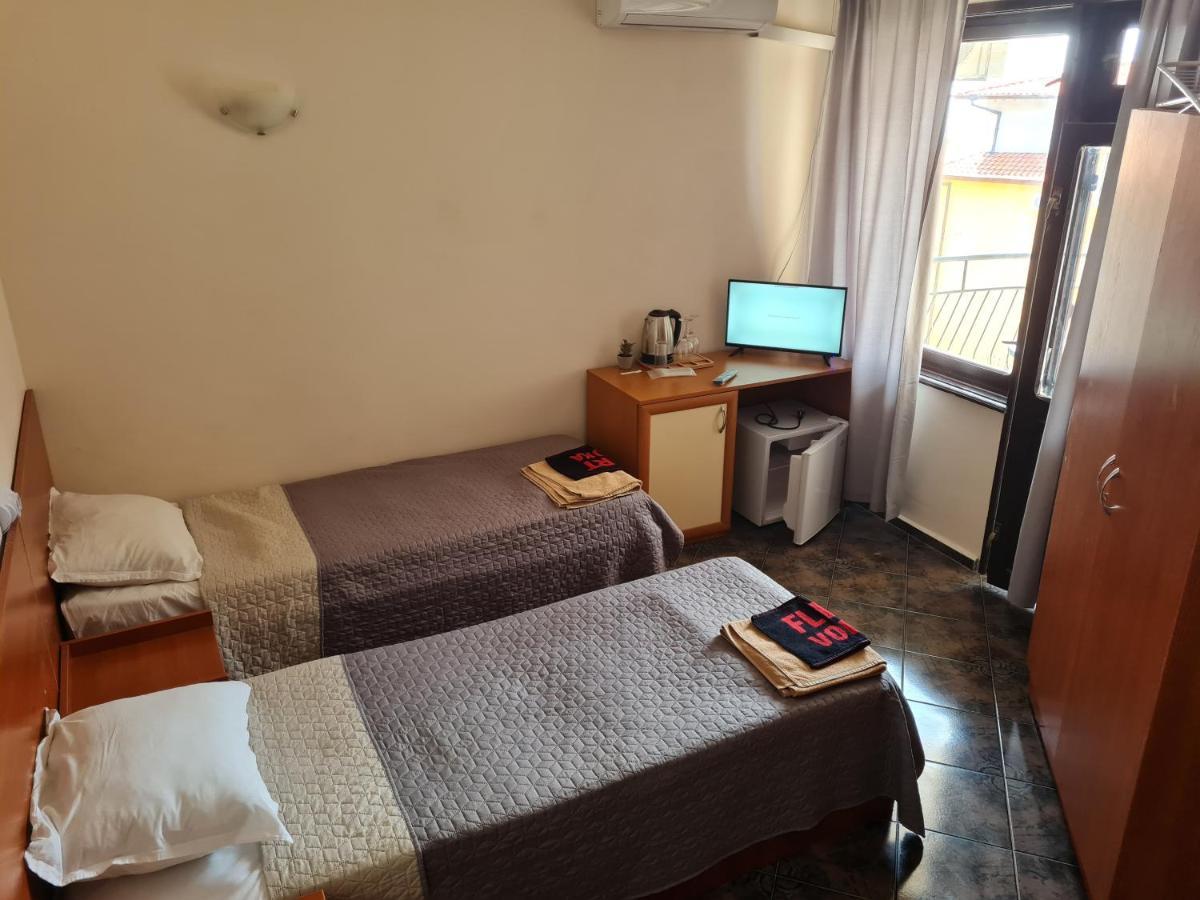 Алми Almi Hotel Sveti Vlas Exterior photo