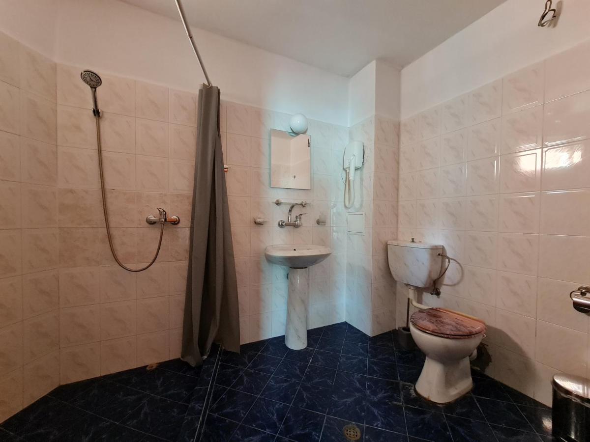 Алми Almi Hotel Sveti Vlas Exterior photo