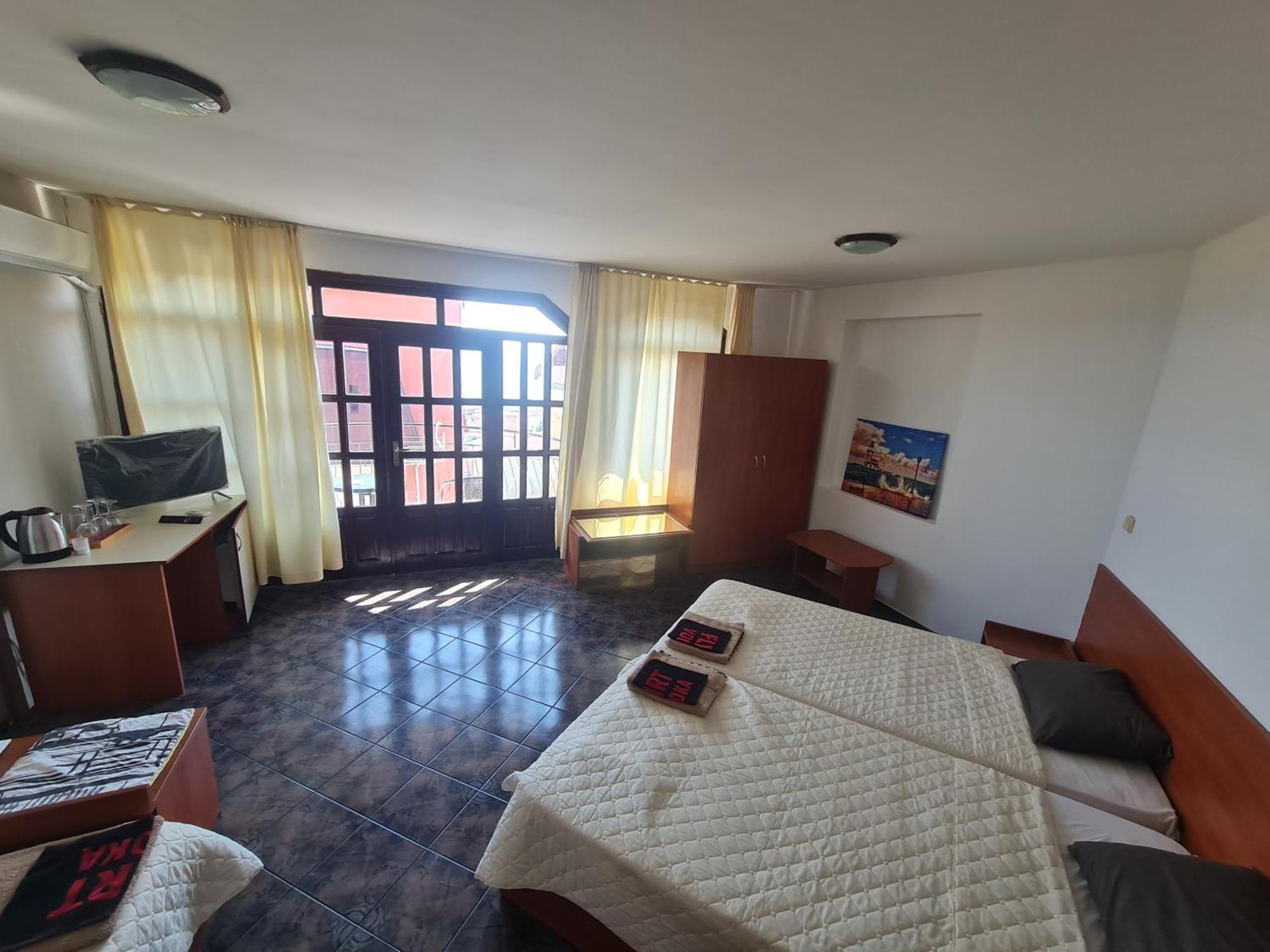 Алми Almi Hotel Sveti Vlas Exterior photo