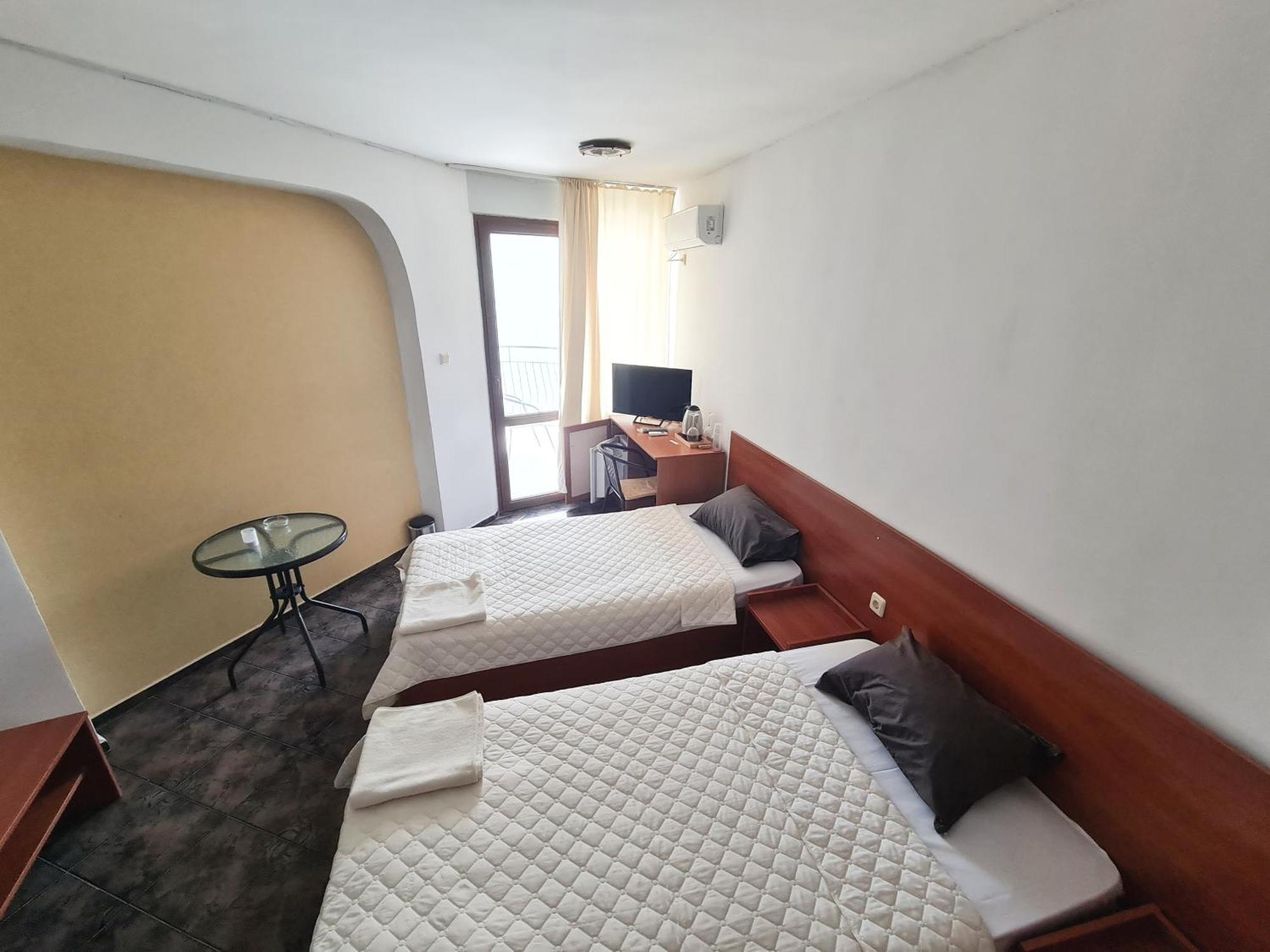 Алми Almi Hotel Sveti Vlas Exterior photo